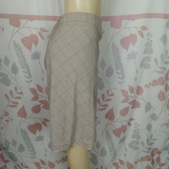 i.e petite plaid linen long loose bottom size 6P - Picture 2 of 8